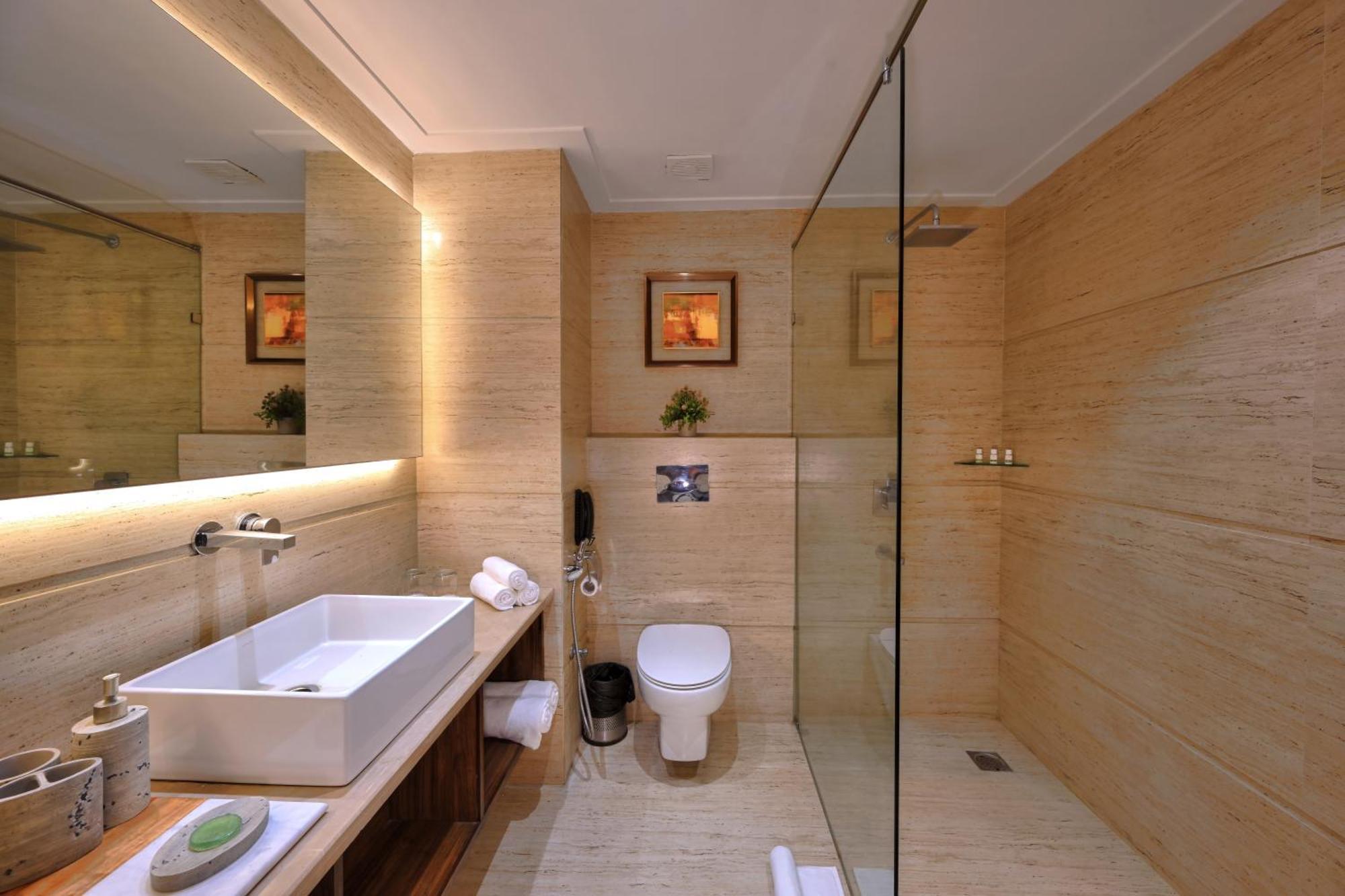 Golden Tulip Agra Hotel Agra  Bagian luar foto