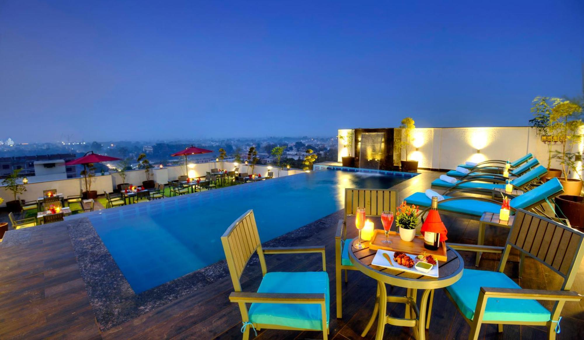 Golden Tulip Agra Hotel Agra  Bagian luar foto