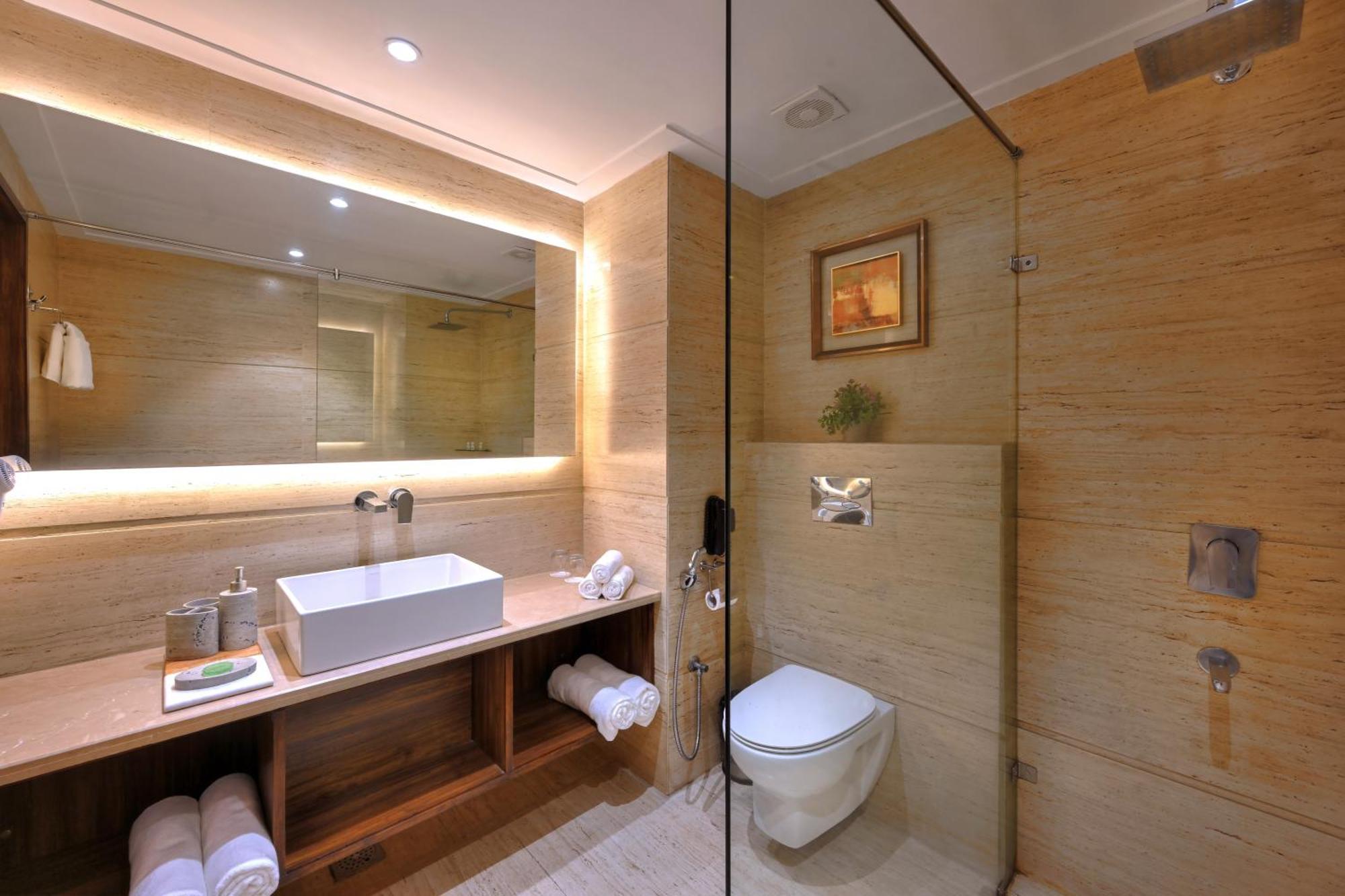Golden Tulip Agra Hotel Agra  Bagian luar foto