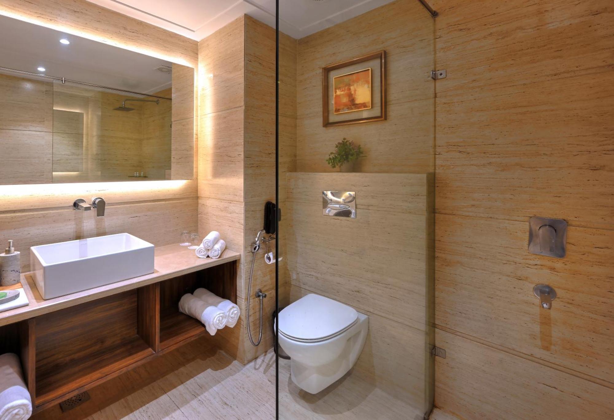 Golden Tulip Agra Hotel Agra  Bagian luar foto